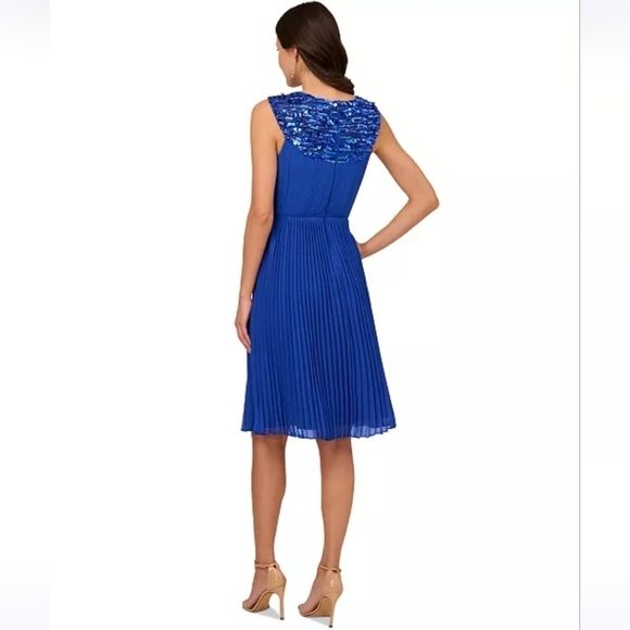 NWT Adrianna Papell Pleated Chiffon Sequin Halter Dress Brilliant Sapphire Sz 8 - Picture 2 of 15